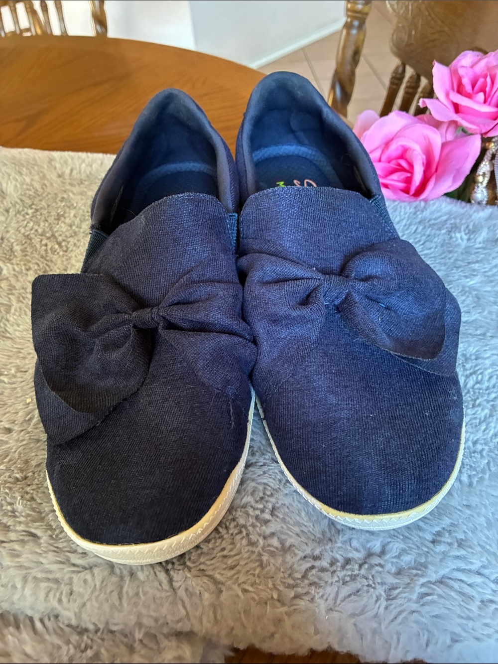 Skechers Navy Bow Slip-On Casual Flats